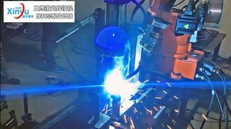 机器人三维焊接机焊接摩